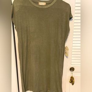 Green boxy short sleeve/biker sleeve dress altard state, Nwt size M!